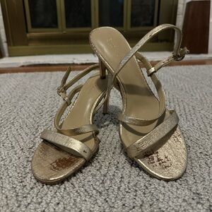 Enzo Angiolini gold kitten heels